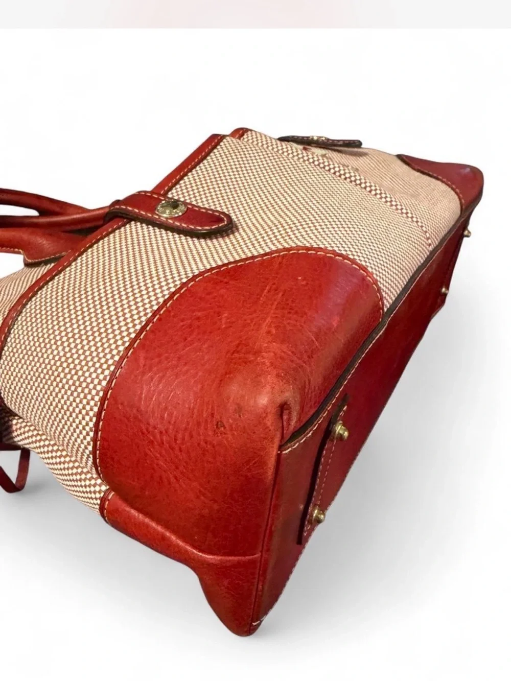 Dooney & Bourke stylish canvas